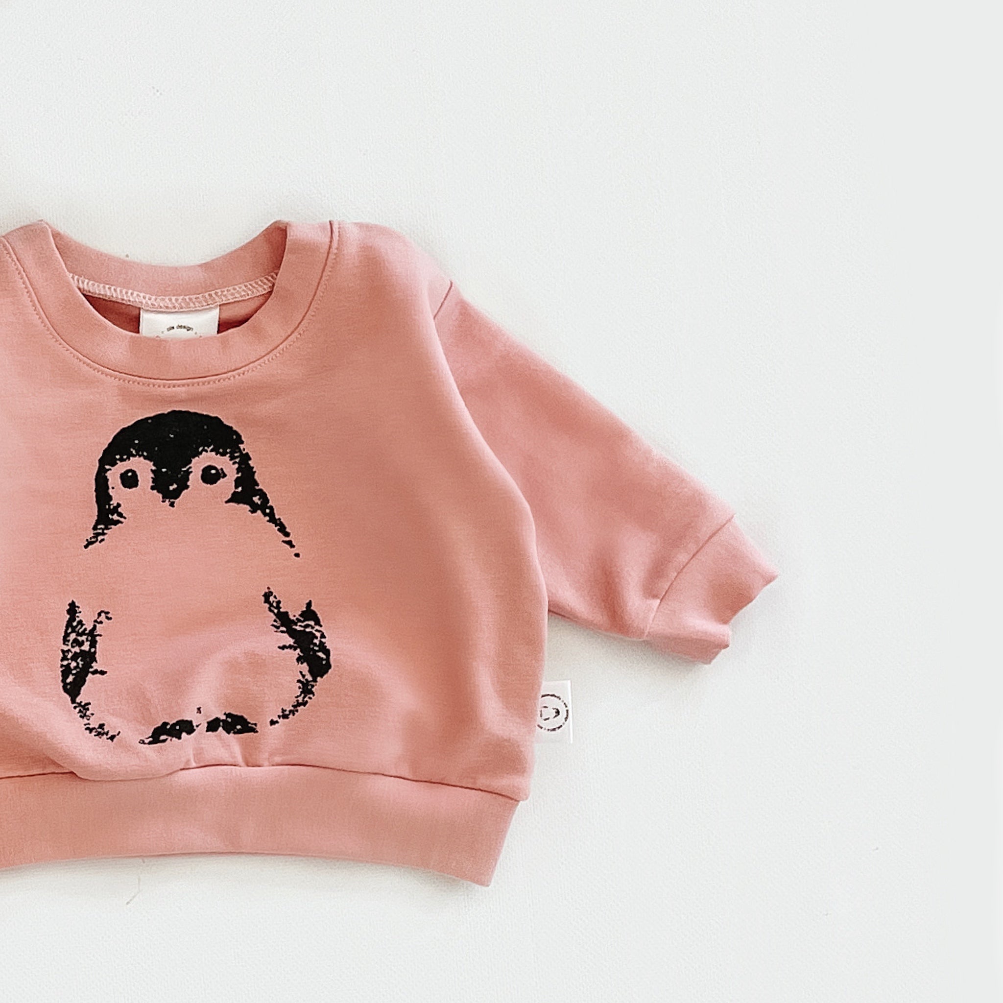 Oversized Signature Sweatshirt with Penguin