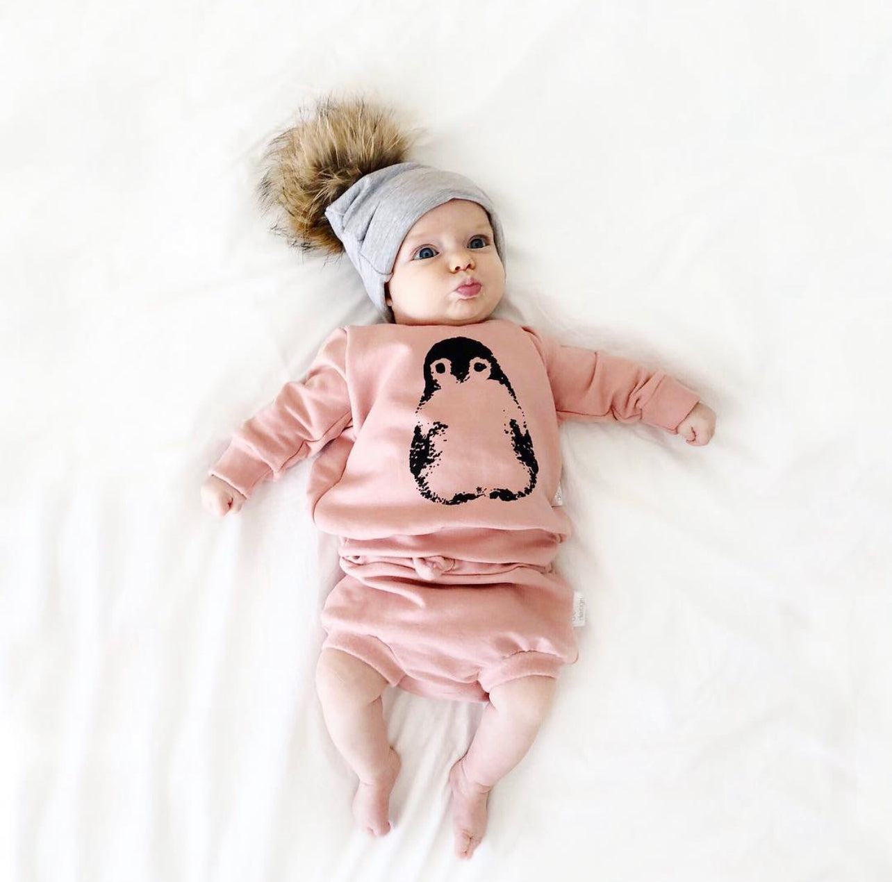 Signature Pullover with Penguin / cotton