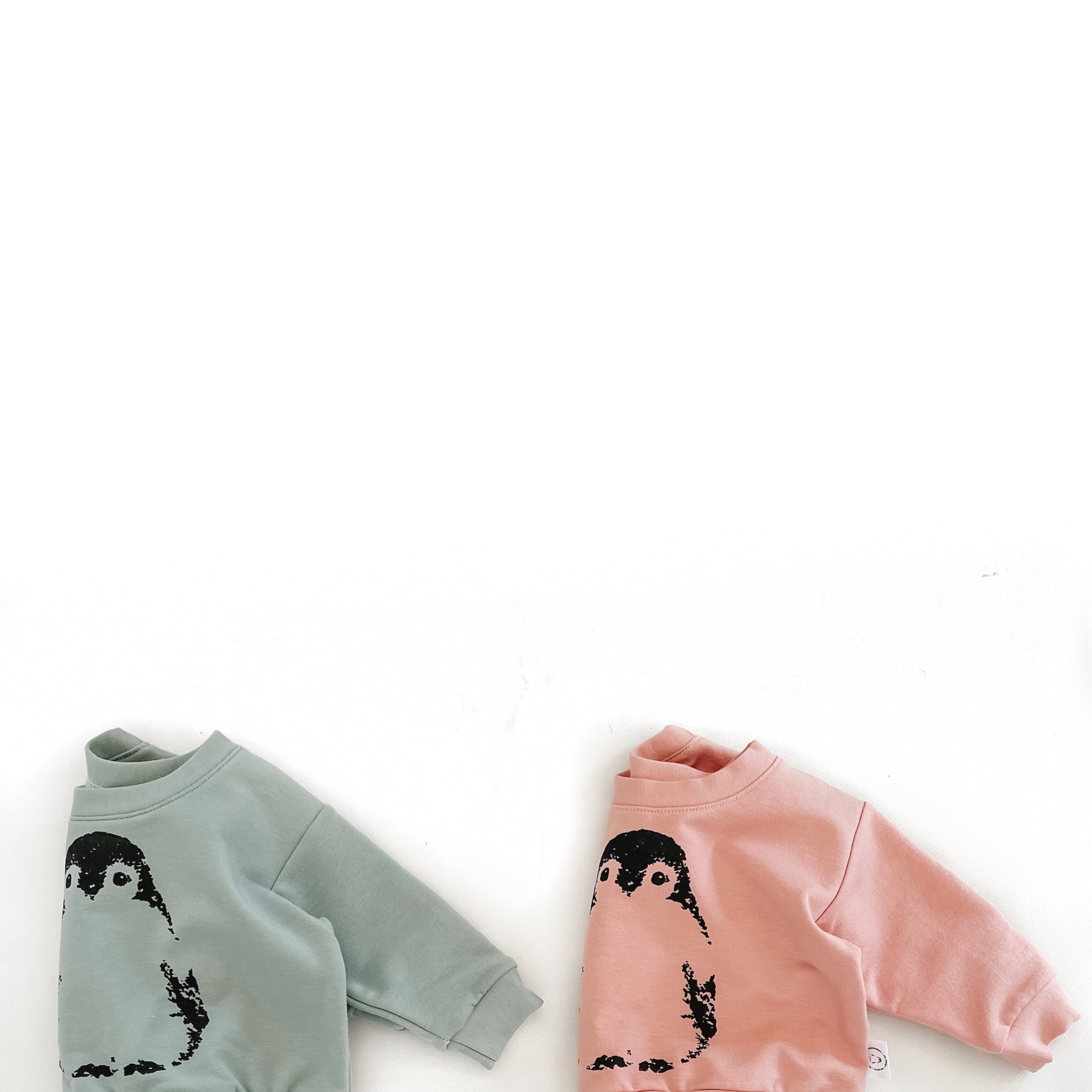 Oversized Signature Sweatshirt with Penguin