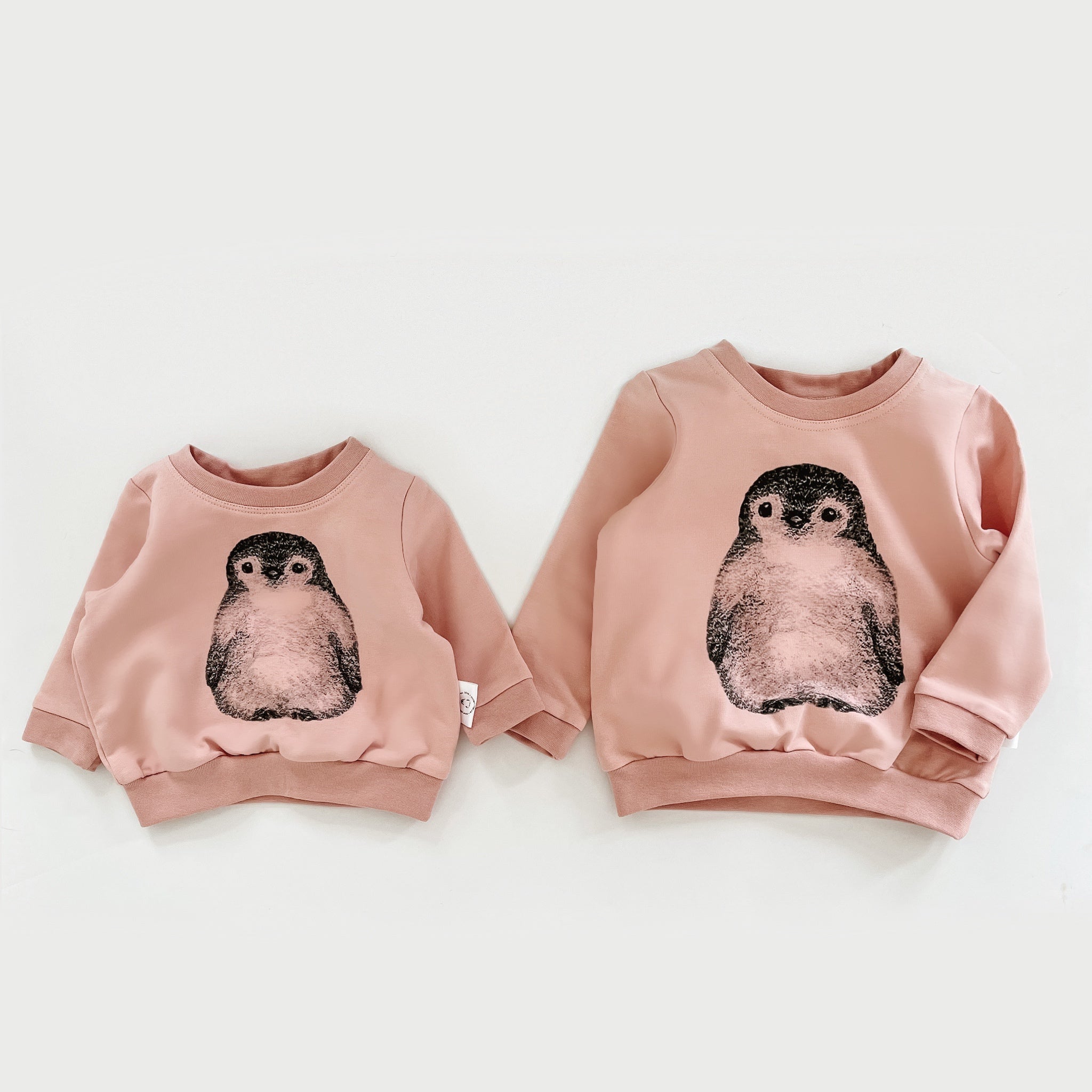 Signature Pullover with Penguin / cotton