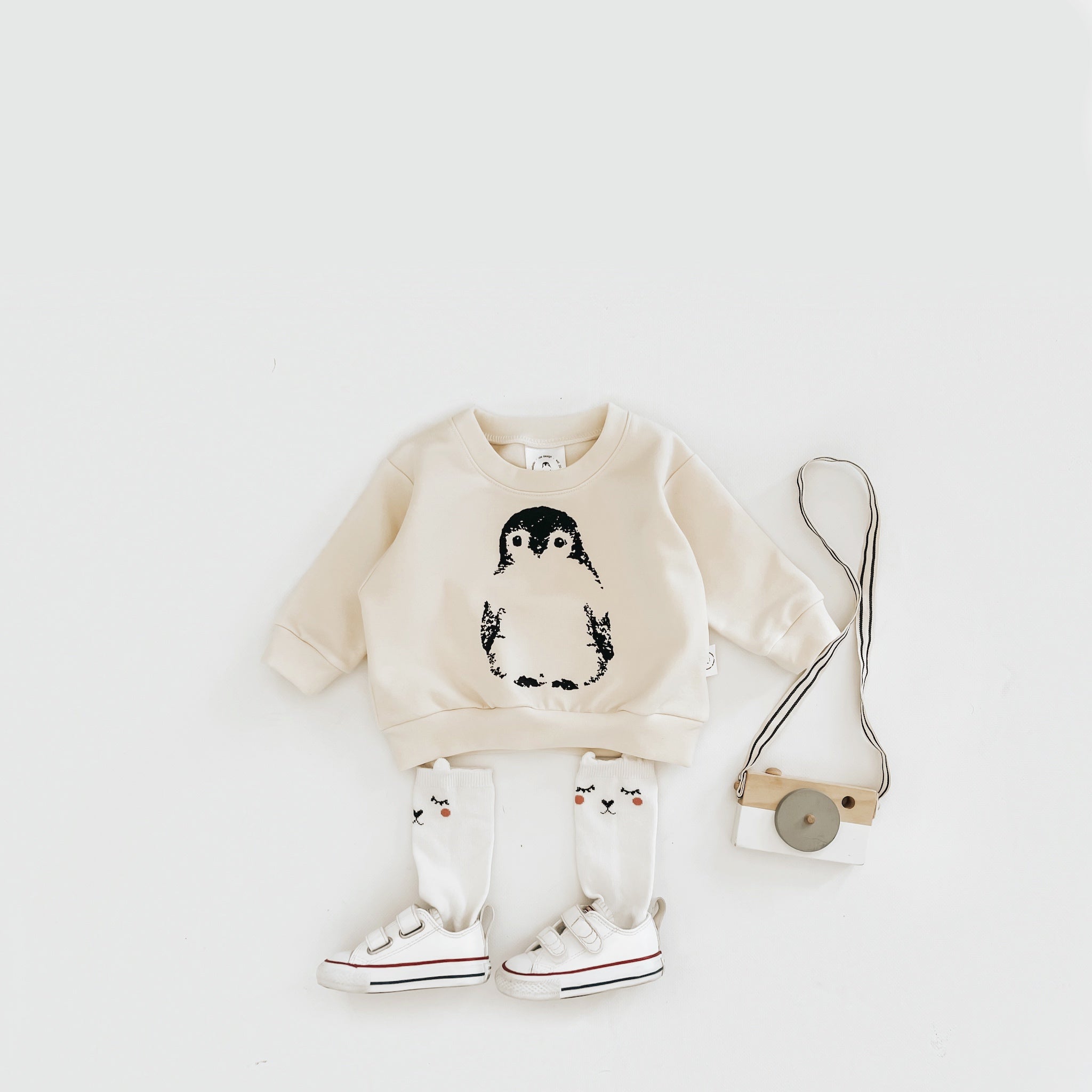 Oversized Signature Sweatshirt with Penguin